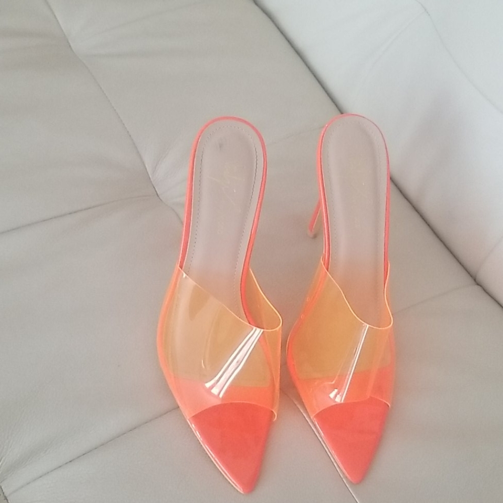 NWOT fashion clear mules